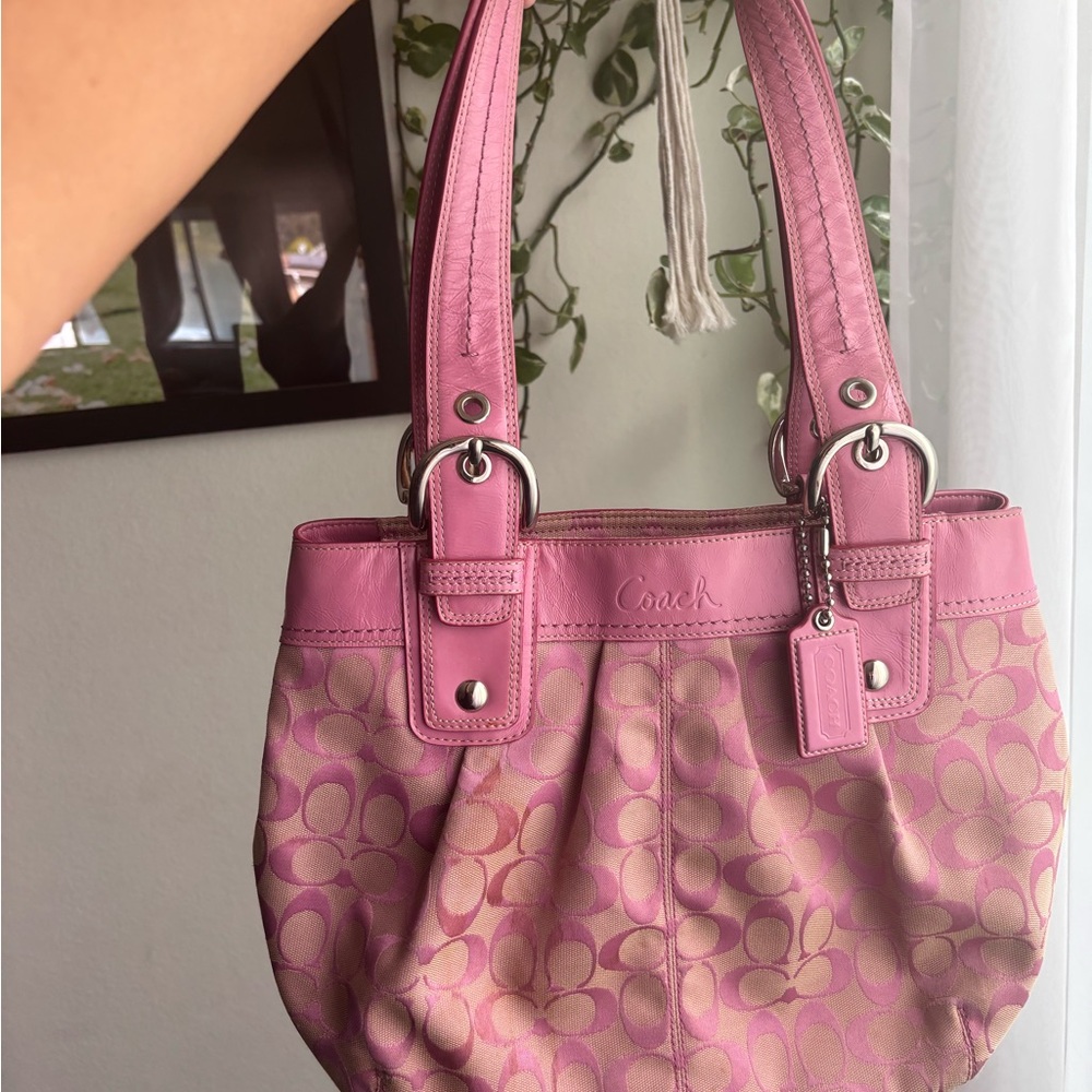 **SOLD** Vintage Coach Pink Shoulder bag